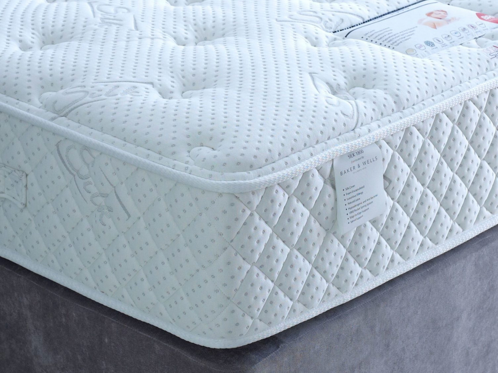 Silk Latex Firm Mattress1800 Pocket Spring